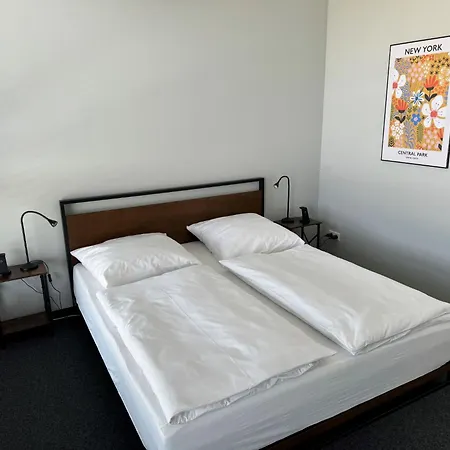 Business Mit Balkon Aparthotel *