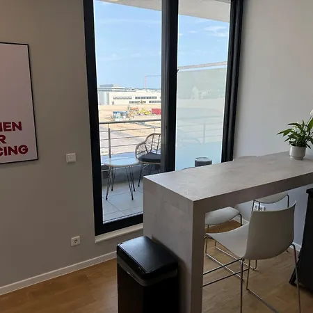 Business Mit Balkon *