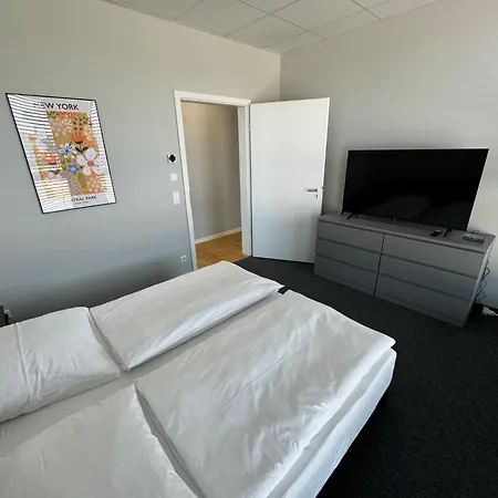 Business Mit Balkon Aparthotel *